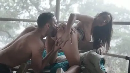 Erotica X - Busty and booty Sofi Ryan pussy licking outdoors