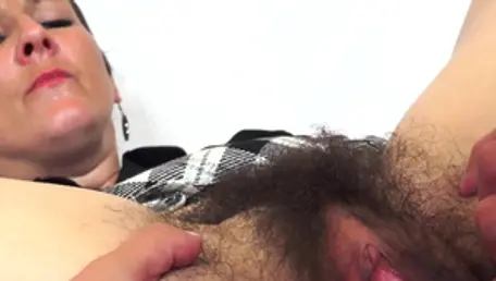 Hairy brunette Valentina Ross has a taste for nailing in HD