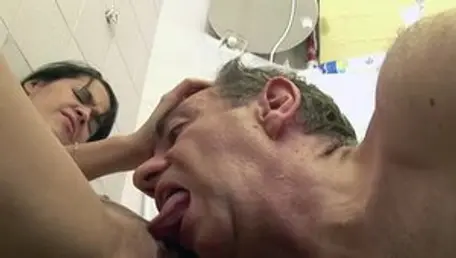 Young asian homemade interracial fucking