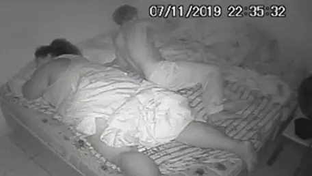 Riding a dick on live cam between poor mature