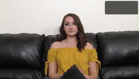 Sexy asian amateur pussy eating at the casting