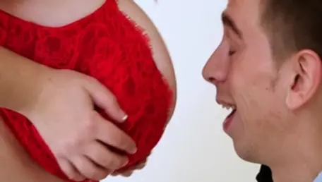 Very sexy babe Milly Marks loves big cock guy