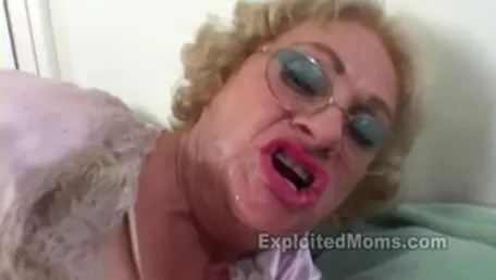 Weird american crazy cum in mouth