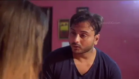 Asian kissing each other in HD