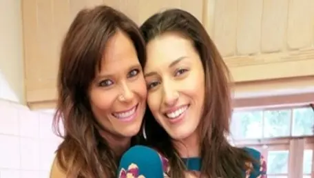 Curvy mature lesbian schools a tall teen in XXX action