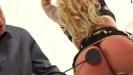 BDSM Von Nebenan - German Ryan Conner spanking