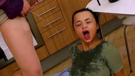 Fetish loud sex with young stepmom