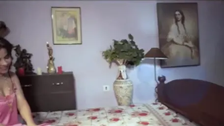 Asian kissing each other in HD