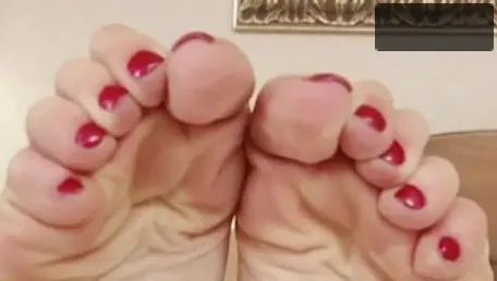 Feet teasing accompanied by hottest mature