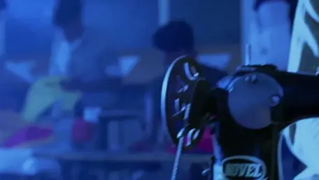 Tongue kissing live on cam