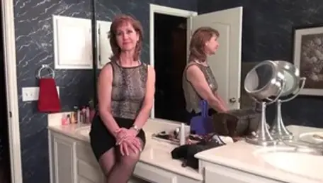 Older Woman Fun - Very hawt american mature masturbating in HD