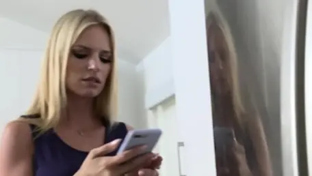 MILF Rachael Cavalli in her lingerie raw cumshot