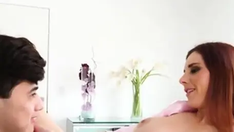 Pornstar Lilian Stone cumshot XXX