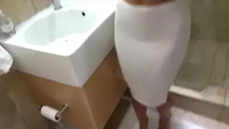 Latina MILF pussy fucking