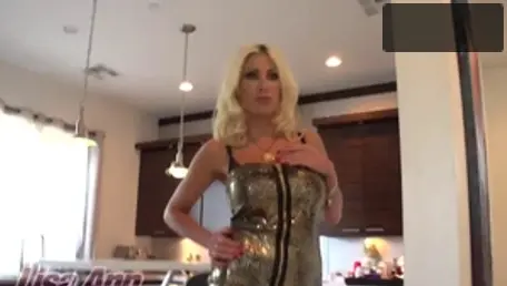 Swedish MILF Puma Swede feels in need of hard pounding