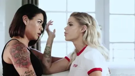 American Dana Vespoli kissing each other HD