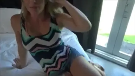 Sexyer Amateur selbstgemachter Creampie