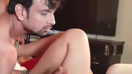 Fingering next to super hot Arabian MILF
