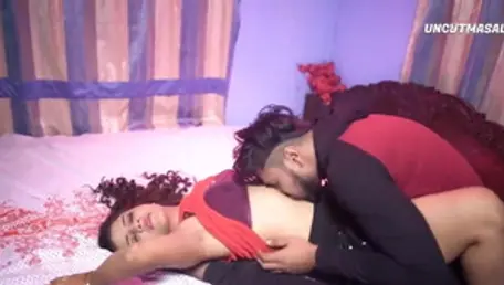 Asian hotwife licking big dick live on webcam