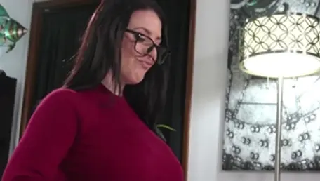 Pawg Angela White amongst Kira Noir strapon