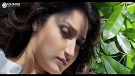 Egyptian amateur shows big ass