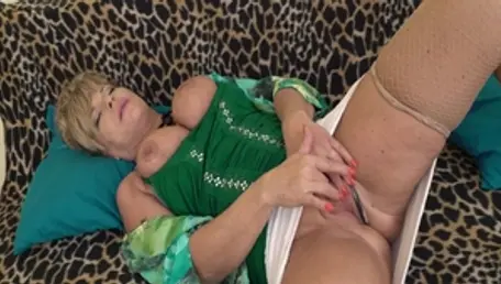 Solo busty & shaved babe ass pounding