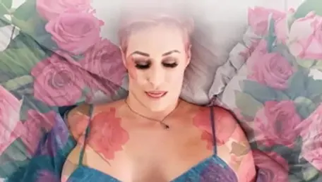 Anal fucked accompanied by very hawt american MILF Ryan Keely