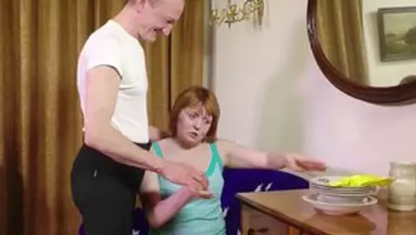 Hardcore cumshot accompanied by hairy deutsch BBW