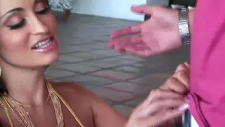 Night Club 7: Claudia Valentine good fucking