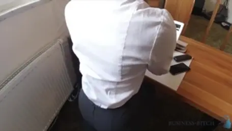 Batendo ao lado de cabelo loiro européu muito sensual