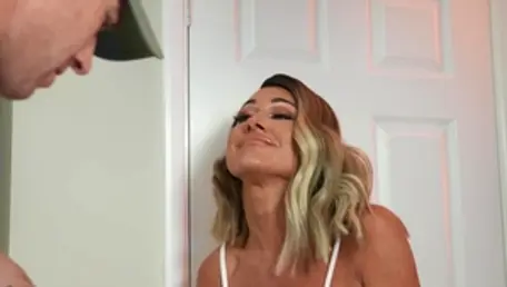 MILFsLikeItBig: Sperma aufs Gesicht mit Aubrey Black und Danny D