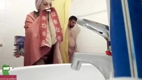 Desi aunt need gets rough hard nailining in the shower HD