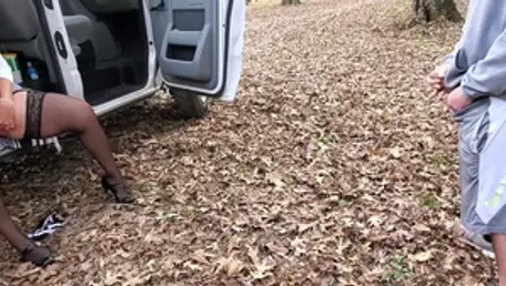 Young american MILF pissing in public