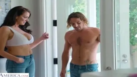 Hot stepmom wishes hard slamming