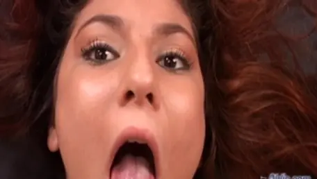 Very juicy Kitty Saliery redhead cumshot porn