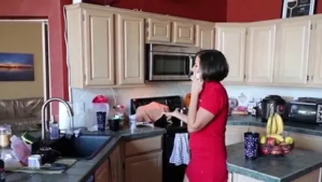 Helena Price in revenge taboo handjob