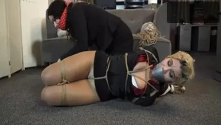 Amateur pussy fucking in office in HD