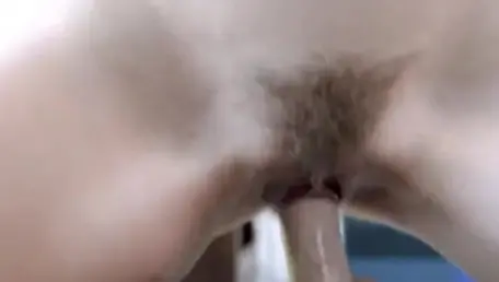 Deutsches blondes Babe genießt Cumshot auf Deutsch