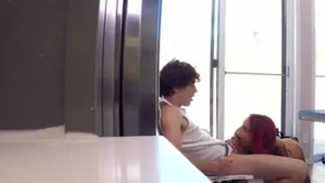 SpyFam.com – Madrasta Anne Bell Peak fodendo a buceta dela