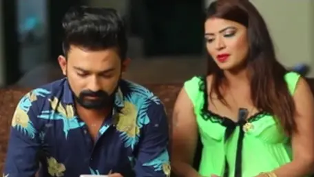 Muscle hindi MILF Pussy fucked