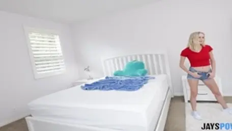 Perfect Alicia Williams gets a buzz out of good fucking