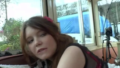 Amateur Angela Kiss double penetration