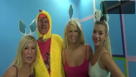 Hot blonde hair hardcore threesome