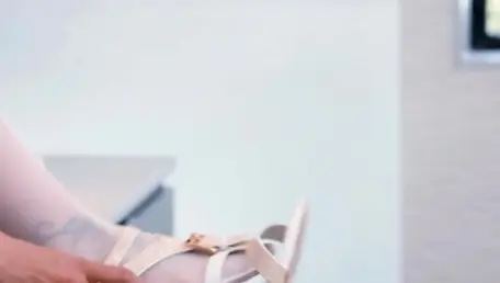 Handsome MILF Luna Star in lingerie hardcore cumshot