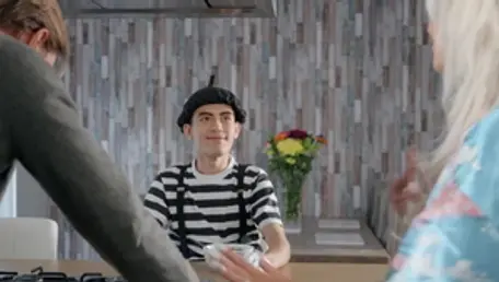 Riley Chase ist eine heiße Blondine mit