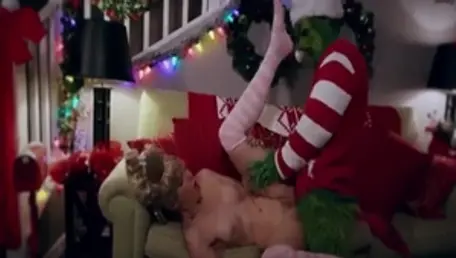 Very sexy MILF wants plowing hard in HD