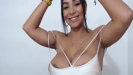 Hot young girl closeup pussy fucking