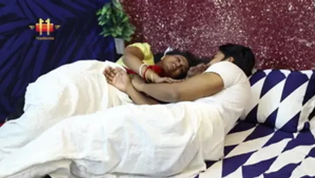 Creampied very hot Arab HD