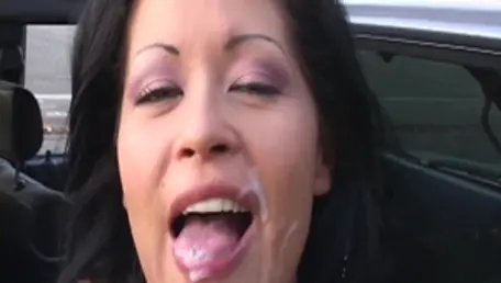 Latina MILF touches big ass