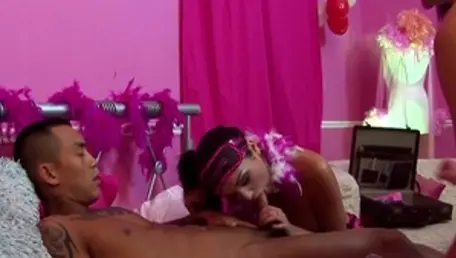 Step sisters Katlee and Kitlee in group sex